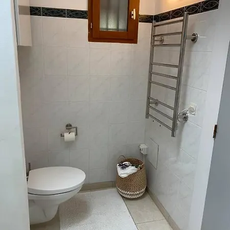 Neuve Romantique Holiday home Montbrun-des-Corbieres
